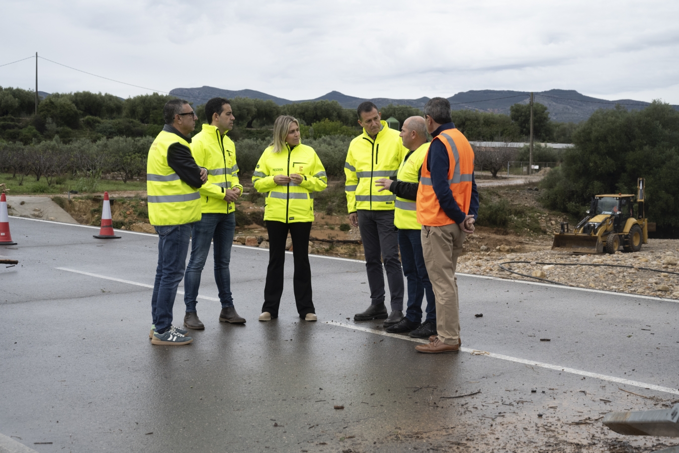 La Diputació de Castelló dobla el nombre d'equips de serveis viaris hivernals per a condicionar i restablir el trànsit en les carreteres afectades per la DANA