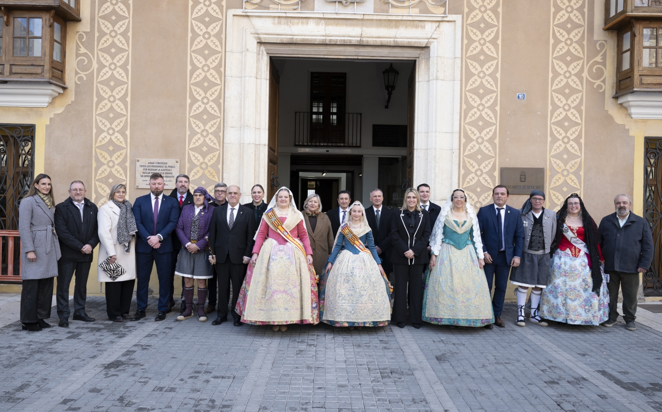 Marta Barrachina participa en l'emotiva Ofrena a la Mare de Déu de la Mar de Benicarló en el seu 45 aniversari