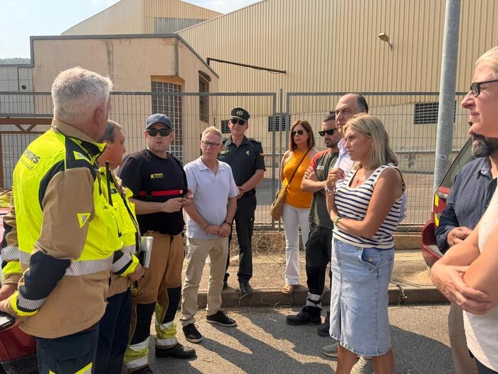 Marta Barrachina defén a Artana l'aliança territorial contra el foc i agraïx la labor dels bombers “perquè gràcies a ells l'evolució de l'incendi és positiva”
